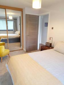 New Lisburn Road Apartment - Free Parking