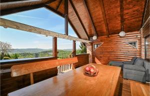 2 Bedroom Amazing Home In Jalzabet