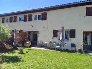 gite le clos du grand mas - Flat
