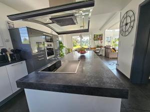 Villas Le treizieme ciel ! : photos des chambres