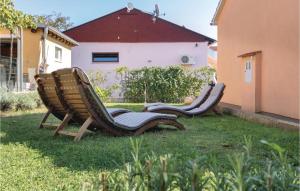 2 Bedroom Beautiful Home In Sikici