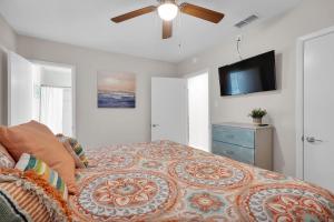 Summer Spot! Fam Trip with Private Pool and 3miles to Beach