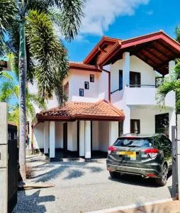 Mates Guest House Negombo - 瓦伊卡尔