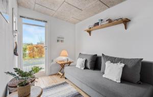 3 Bedroom Nice Home In Roslev