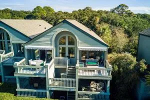 1388 Pelican Watch - جزيرة اديستو