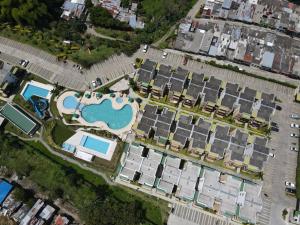F111- Apartamento cerca al Club Campestre con piscina