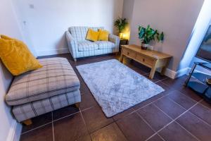 Spacious 4 Bedroom House in Stoke on Trent