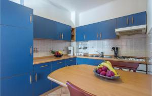 Nice Home In Livaki With Kitchen 