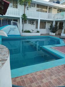Tropic Inn