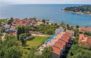 3 Bedroom Gorgeous Home In Svivan