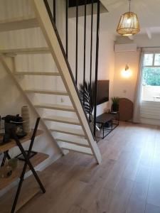 Appartement 2 pièces avc piscine