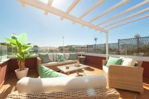 Chalé con terraza en la costa - El Cortijo