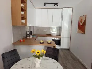 Luna Apartment - Radanovići
