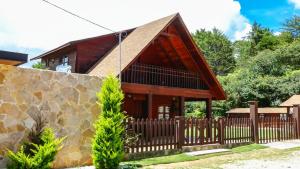 Conecta con la Naturaleza y Confort en Cabaña Villaluxe