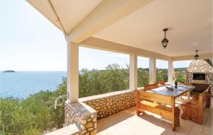 Holiday Home Stratincica Ii
