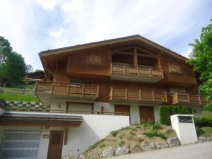 Appartement cosy près des pistes avec garage, WIFI, terrasse - La Clusaz - FR-1-459-234
