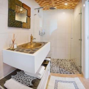 Atelier by Real Vision