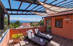 Cozy Home In Mudri Dolac With Kitchen 