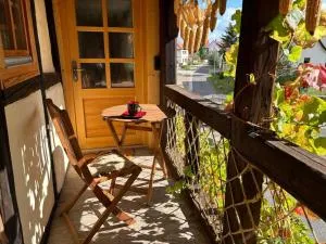 Neu ! Moderne Ferienwohnung im Denkmal mit SmartTV - Behringen