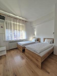 West Capital - Free Private Parking