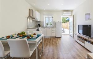 Nice Home In Ripenda Kras, Labin 