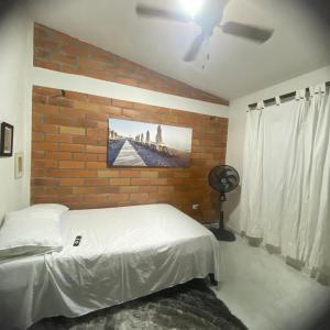 Casa linda y acogedora puedes caminar al centro tranquilo