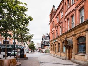 Castle Haven, Redhill