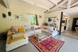 Maisons de vacances House with swimming pool and breathtaking views of the Luberon : photos des chambres