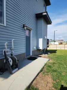 Luxury Cozy Basement Suite