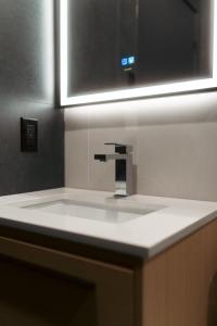 Lift Hotel