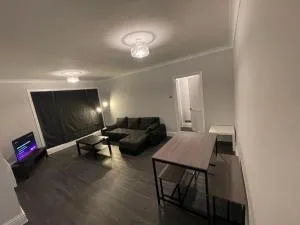 Ongar - minimum 7 nights - Fyfield