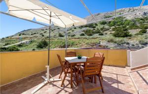1 Bedroom Stunning Apartment In Bosana 