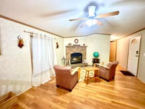 All Season Fun and Cozy Home in Island Falls, ME