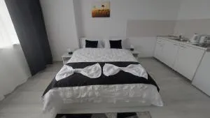 Lily Studio Rin Grand Residence - Români