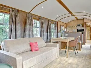 Brunel Boutique Railway Carriage 1 - 道利什