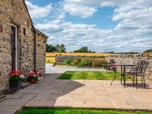Curlew Barn