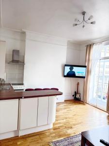 London Eye Waterloo South Bank