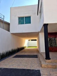 Residencia amplia, cómoda y con asadores listos - Totolac