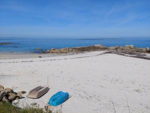 Maisons de vacances Holiday Home in Brittany with Sea View : photos des chambres
