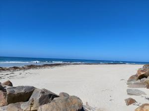 Maisons de vacances Holiday Home in Brittany with Sea View : photos des chambres