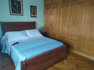 LA RIOJA HOUSE casa entera Mesa de pinpong Parking gratuito, Chimenea, barbacoa CENTRO