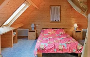 Maisons de vacances Gorgeous Home In St Omer With Wifi : photos des chambres