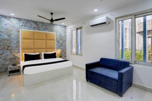 Townhouse Status By Sbg Near Anand Vihar Vaishali Metro Station