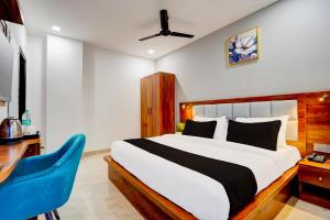 Townhouse Status By Sbg Near Anand Vihar Vaishali Metro Station