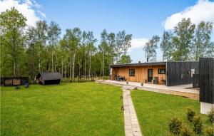 4 Bedroom Gorgeous Home In Fur