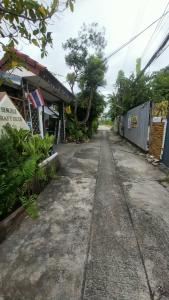 ที่พักนักเดินทาง ภู่ระหงษ์