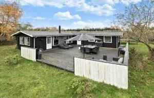 3 Bedroom Lovely Home In Kirke Hyllinge - Kirke-Hvalsø