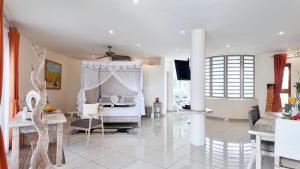 Luz_ita Sunshine Villa