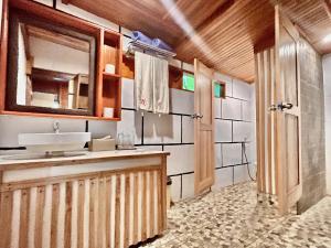 Bunaken Guesthouse The Queens