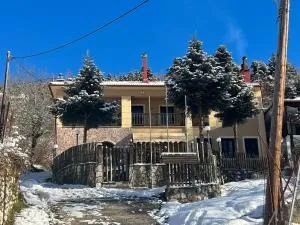 Πασιθεα mountain rooms - Mayírou